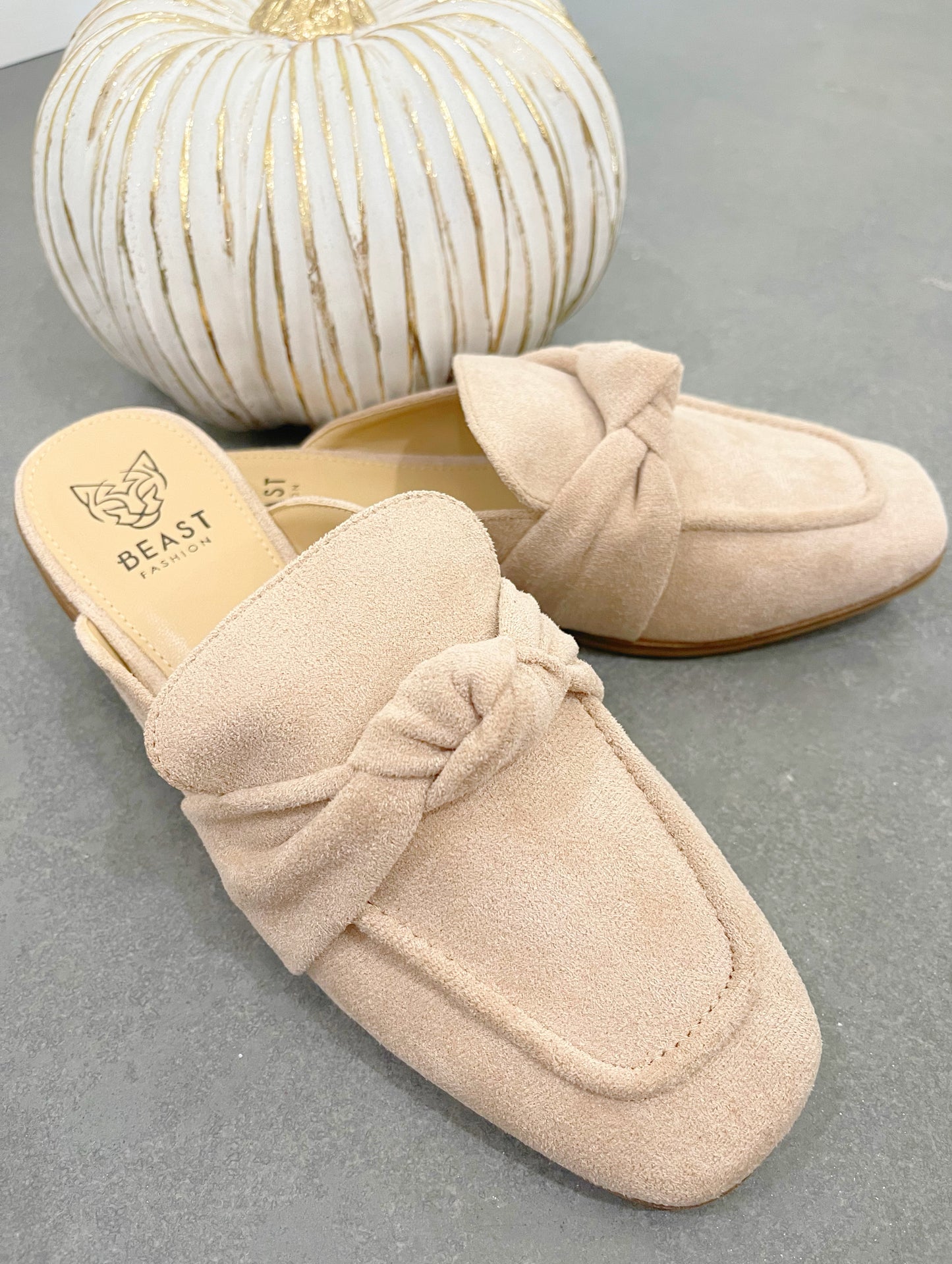Square Toe Knot Top Mules